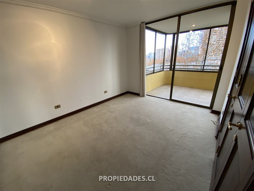 Departamento En Arriendo De 4 Dorm. En Las Condes