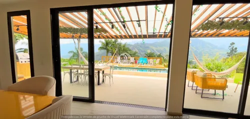 Preciosa Finca En Copacabana De Un Solo Nivel En Exclusiva Parcelación Unidad Cerrada. Finca En Copacabana En Parcelación. Finca En Copacabana Con Piscina. Finca En Unidad Cerrada. Finca Plana