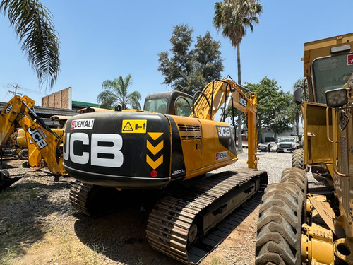 Excavadora Jcb