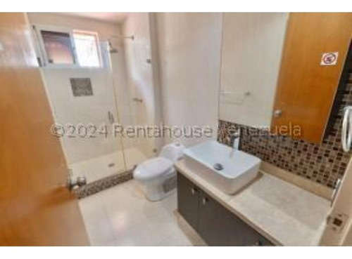 #24-29143 Increíble Casa Ubicada En Alto Hatillo