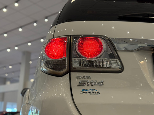 Toyota SW4 3.0 Srv 5l 4x4 Aut. 5p 171 hp