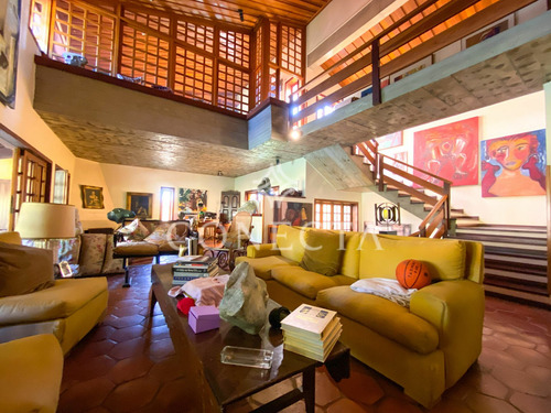 Imagem 6 de 29 de Alphaville 01 | Casa Estilo Fazenda | Enorme Quintal Gramado | Estilo Rústico - Cnc1285