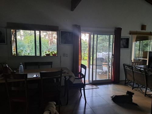 Casa + Departamento Independiente Con Piscina Y Amplio Parque