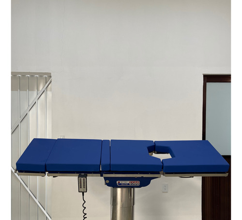 Mesa De Cirugía Skytron 6500 Elite Eléctrica (Usado)