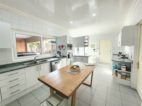 Casa En Arriendo En Lo Barnechea