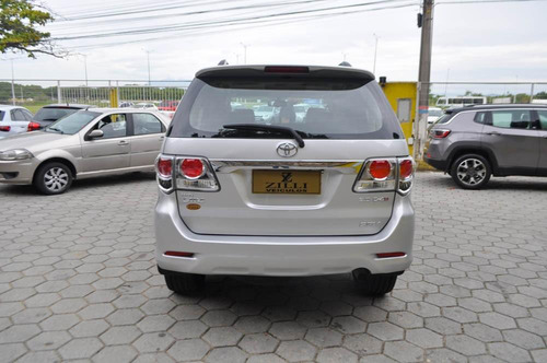 Toyota Hilux SW4 SRV 3.0 4X4 AT (7L)