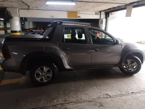 Renault Duster Oroch 2.0 Intens