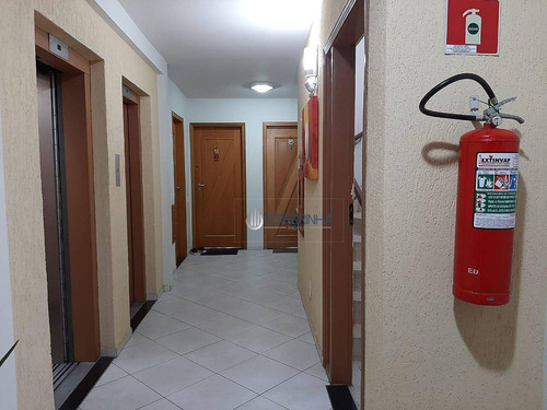 Imagem 3 de 12 de Apartamento Com 3 Dormitórios À Venda, 145 M² Por R$ 320.000,00 - Jardim Bela Vista - São José Dos Campos/sp - Ap3815