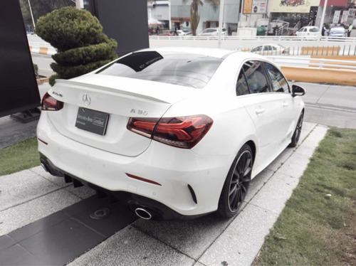 Imagen 14 de 15 de Mercedes-benz Clase A 35 Sedan Amg