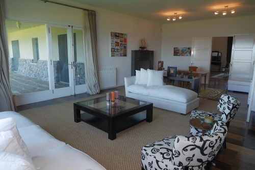 Imagen 6 de 30 de Espectacular Mansion En Playa Mansa (disponible A Partir Del 16 De Enero)