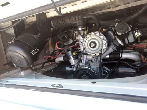 Imagem 9 de 15 de Volkswagen Kombi 2003 1.6 Std 3p Gasolina