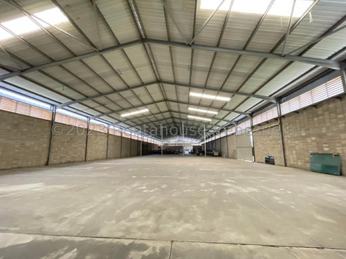 Gran Galpon En Venta De 17542mts Ubicado En Zona Industrial De Santa Cruz De Aragua Rah 24-1689