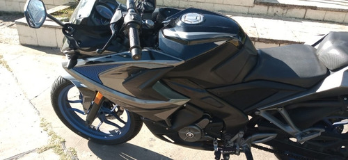 Rouser Rs