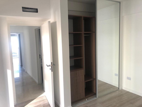 Imagen 6 de 20 de Hermoso 3 Ambientes A Estrenar Con Cochera Fija - Edificio Brukman&mansilla