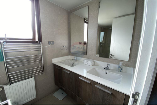 Imagen 16 de 19 de Casa En Condominio Alkura Colina 4d+4b Semi Nueva