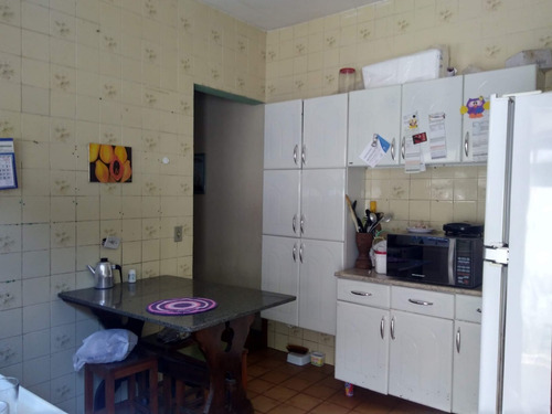 Imagem 4 de 7 de Casa Na Praia À 1,6 Km Do Mar, No Bairro Nossa Senhora Do Sion, Em Itanhaém