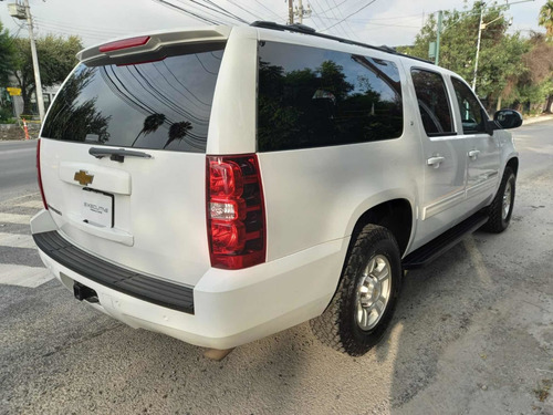 Imagen 14 de 15 de Chevrolet Suburban 6.0l Ra-17 4x4