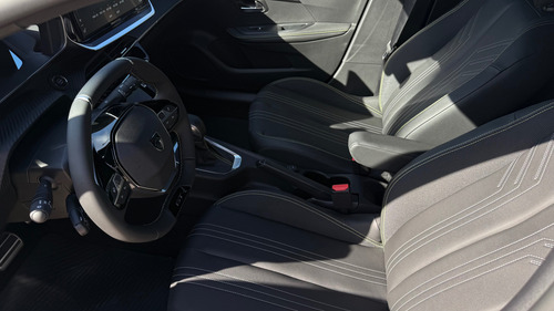 Peugeot 208 1.0T Gt