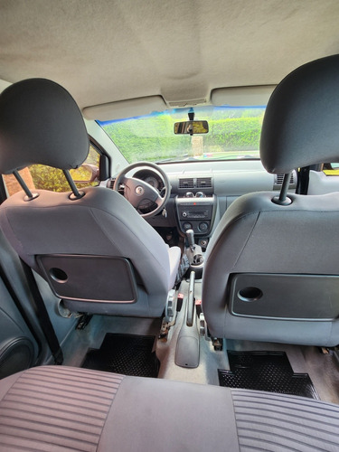 Volkswagen Suran 1.6 I Highline 90d
