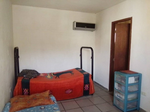 Imagen 6 de 8 de Se Vende Apartamento En Catia La Mar
