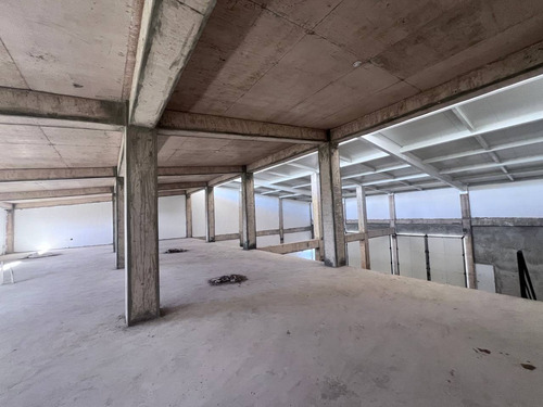 Nave Industrial En Alquiler En Punta Cana Bávaro Doble Altura, 2nivels