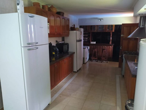 Imagen 7 de 22 de Venta De Casa De 3 Dormitorios En Los Hornos, La P