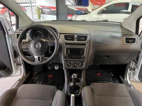 Imagen 6 de 16 de Volkswagen Crossfox Highline 2013