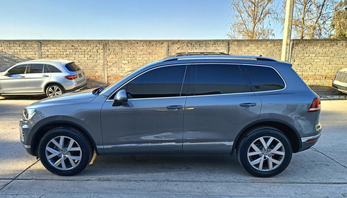 Volkswagen Touareg 3.0 V6 Tdi At