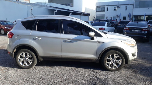 Imagen 5 de 12 de Ford Kuga 2.5t At 4x4 200cv 2013