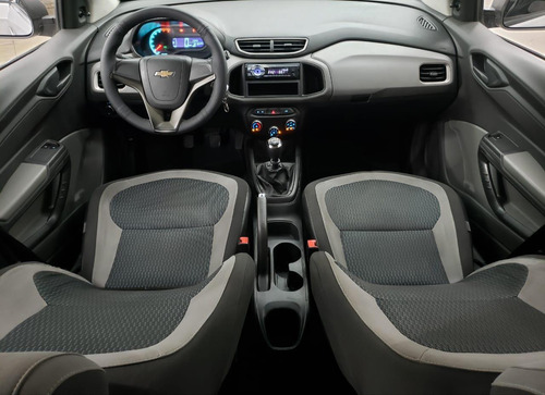 Chevrolet Onix Onix 1.0 LT SPE/4