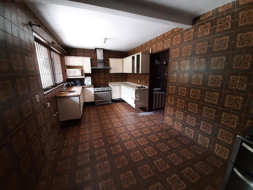 Imagem 8 de 28 de Casa Residencial Para Aluguel, 3 Quartos, 2 Suítes, 6 Vagas, Menino Deus - Porto Alegre/rs - 5724
