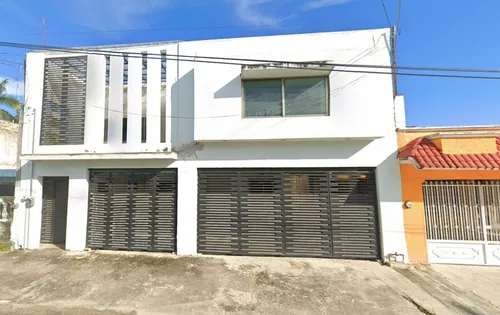 Casa En Venta Calz Veracruz, 77010 Chetumal, Q.r.