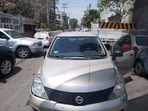 Nissan Tiida 1.8 Advance Sedan Mt