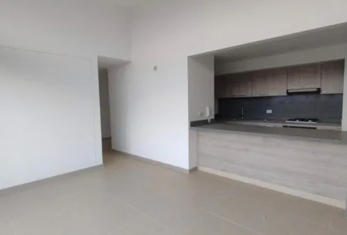 Venta Apartamento Sur De Cali. Barrio Bochalema, A Unas Cuadras De La Universidad Autonoma. Septimo Piso