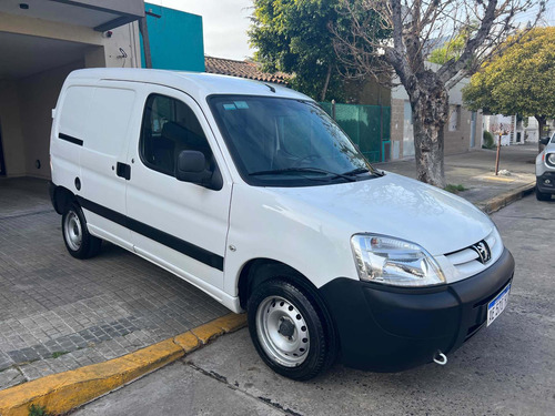 Imagen 7 de 21 de Peugeot Partner 2020 1.6 Hdi Confort