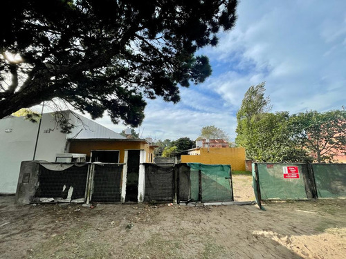 Lote + 3 Unidades - San Bernardo Del Tuyu Venta - Gas Natural Conectado -