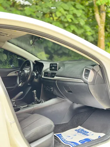 Mazda 3 2.0 Prime
