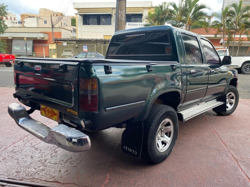 Imagem 10 de 14 de Toyota Hilux Cd Srv 4x2 3.0 8v 90cv Diesel