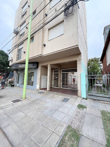 Departamento En Venta De 1 Dormitorio En Sportiva