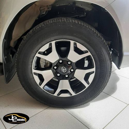 Imagem 7 de 9 de Toyota Hilux 2.8 Srx 4x4 Cd 16v Diesel 4p Automático