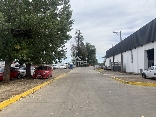 Bodega En Arriendo Con 2 Amplios Galpones En Talca