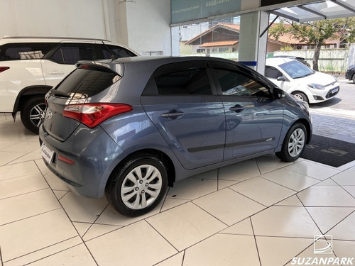 Imagem 2 de 15 de Hyundai Hb20 Comfort 1.0 2017