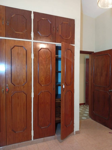 Hortiz 278057en Venta Amplia Casa En Venta, Excelentes Cond