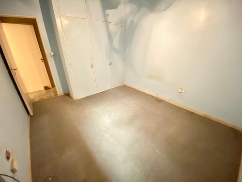 Imagen 10 de 20 de Ph - 4 Ambientes En Planta Baja En Zona Residencial De Devoto C/patio, Jardin, Quincho Y Parrilla