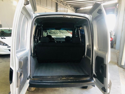 Imagen 9 de 15 de Renault Kangoo Confort Con Gnc Miami Cars