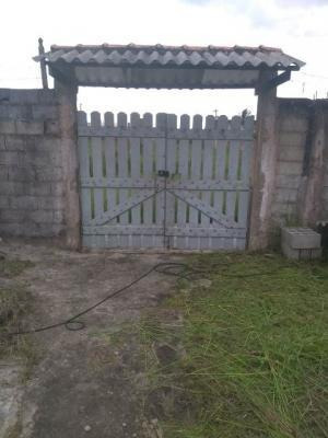Imagem 3 de 9 de Casa À 1400 Metros Do Mar Com 2 Quartos Em Itanhaém 5309/sp