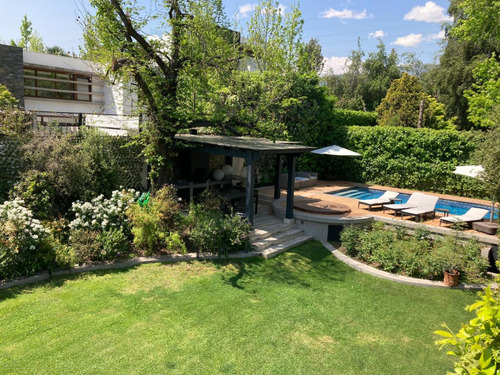 Gran Casa En Arriendo 5 Dorm. Las Condes