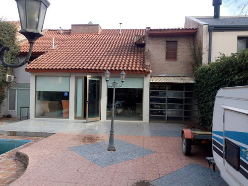 Casa Nivel Gerencial, Barrio Capellán, Cipolletti