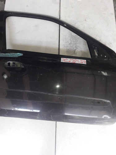 Renault Clio 2007 ,puerta Delantera Derecha