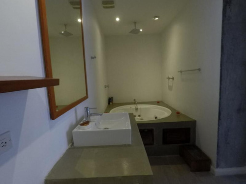 Imagen 4 de 14 de Venta De Apartamento Amoblado En Casco Antiguo 20-2893